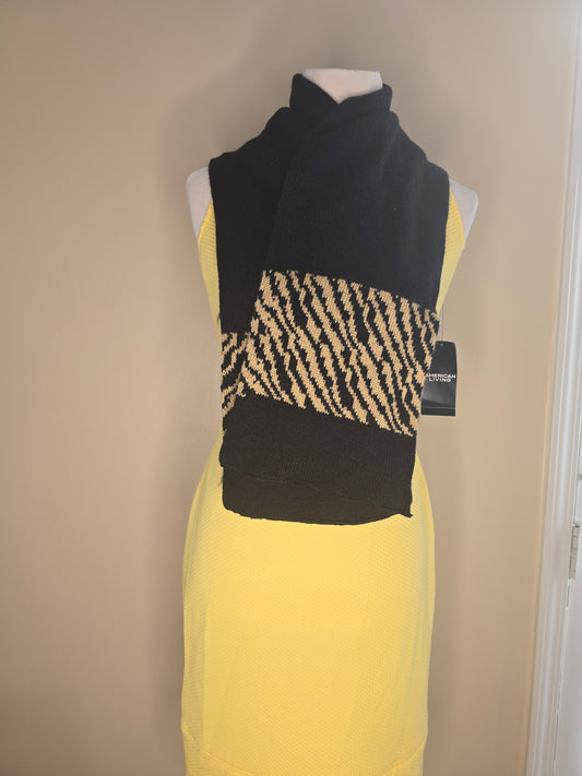 Black and gold scarf image 1