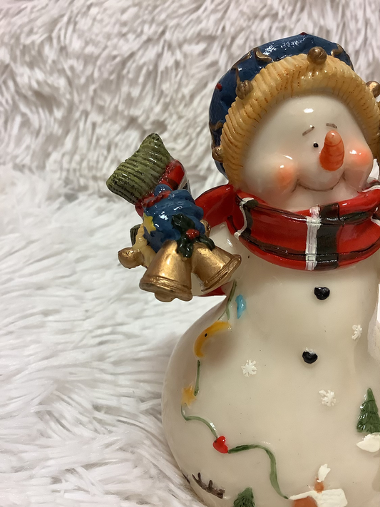 Mini festive statue image 1