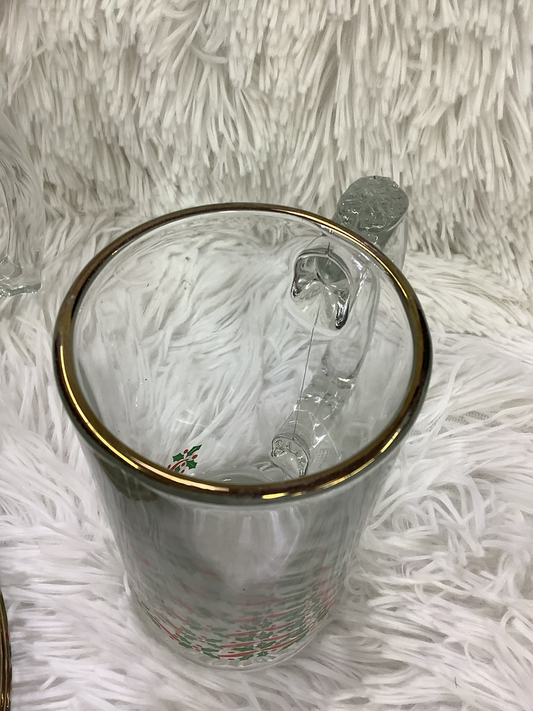Holly themed dishware image 1