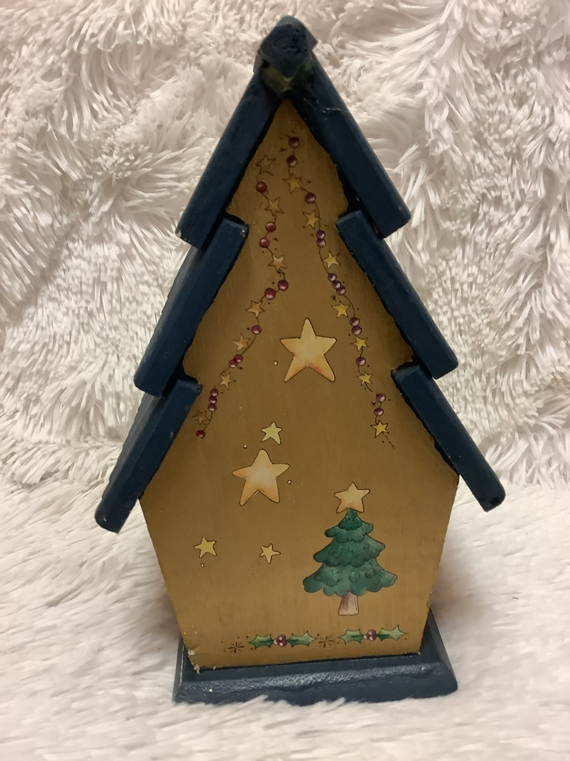Christmas Themed Bird House image 5