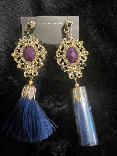 Earring image 1