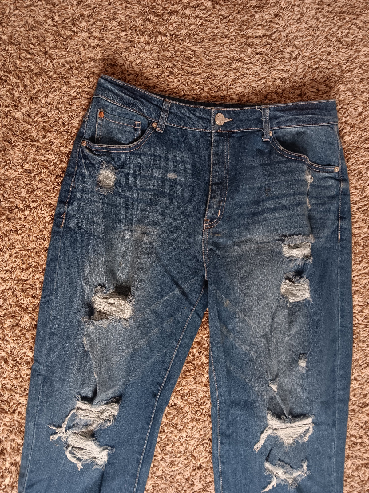 Women's Distressed Skinny Jeans – Medium Wash Denim image 1