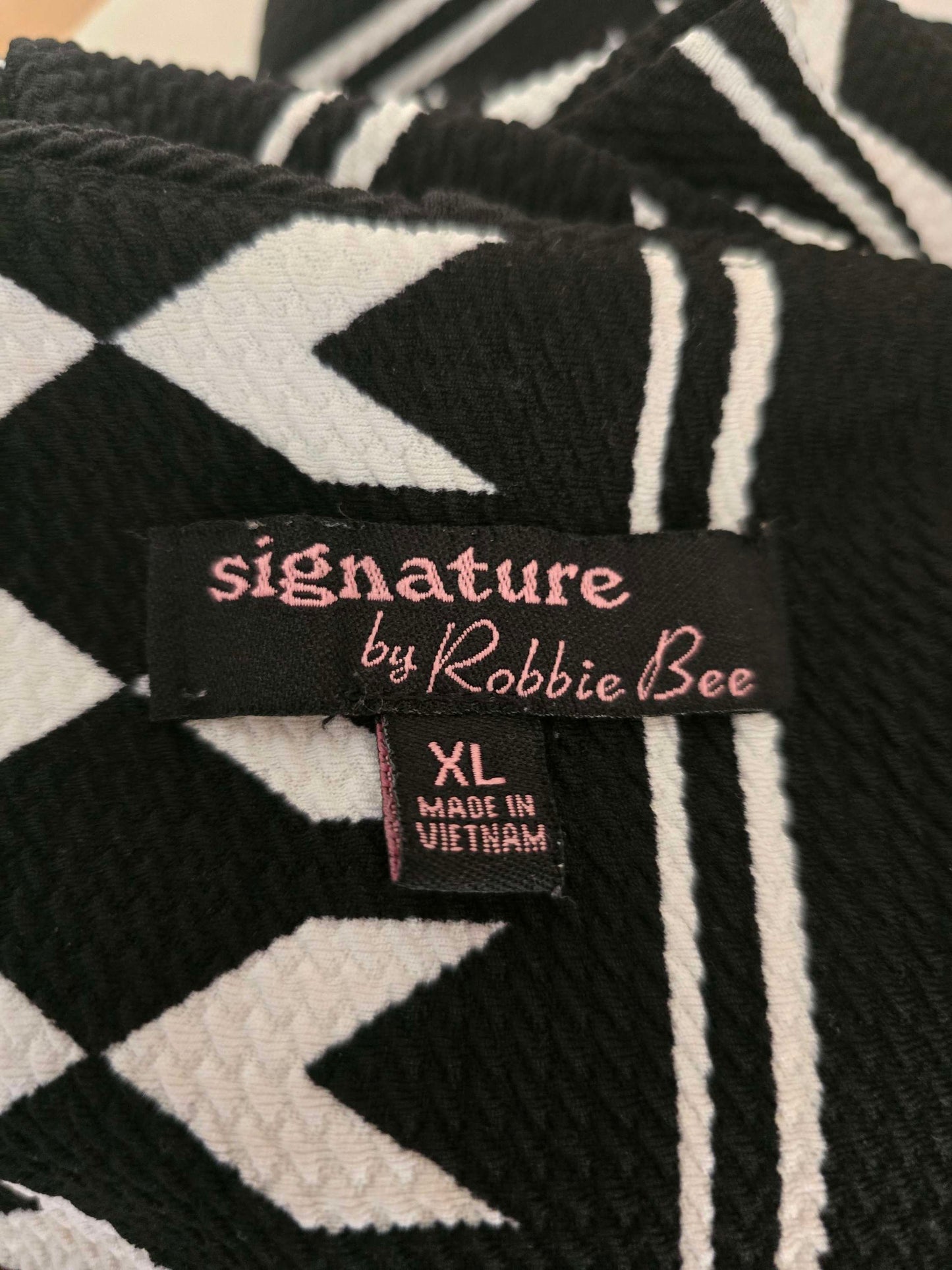 Signature by Robbie Bee dress size XL image 4