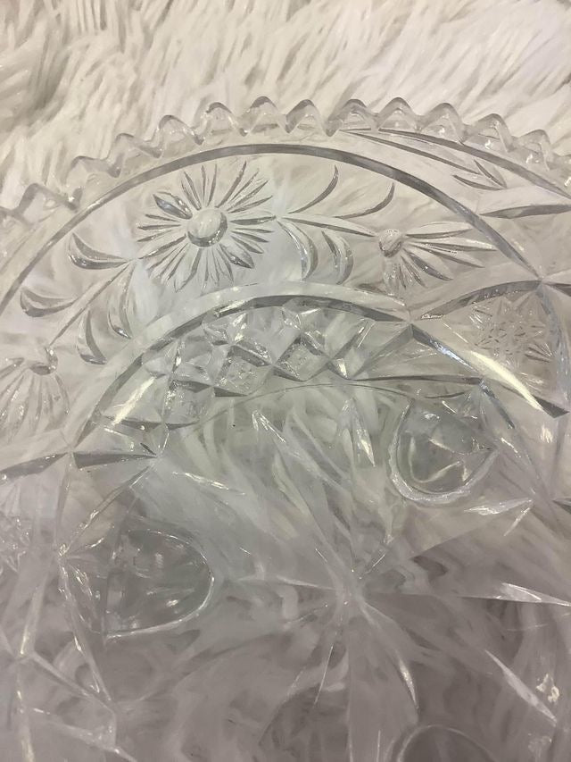 Three legged glass bowl image 4