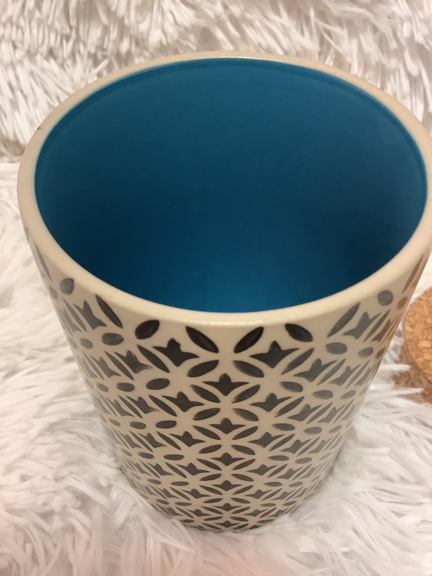 World market container with lid image 4