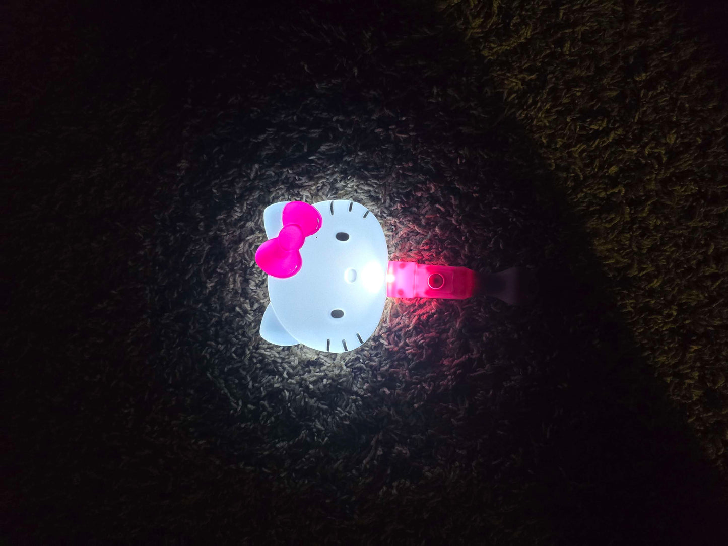 Hello Kitty lighted mirror image 4