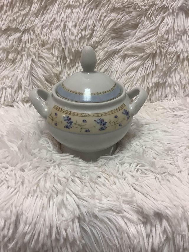 Enchanted Garden fin china Dish image 4