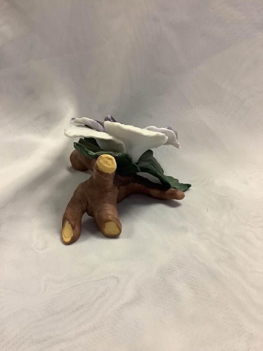 Pansy flower statue 2.5 inches long image 1