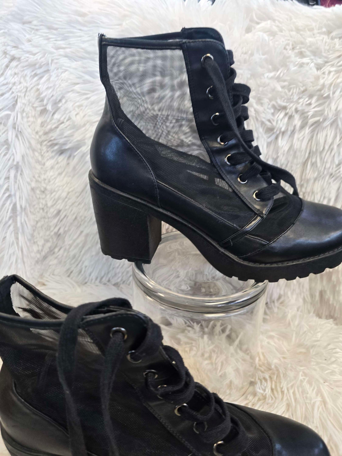 women Combat boots size 10 image 8
