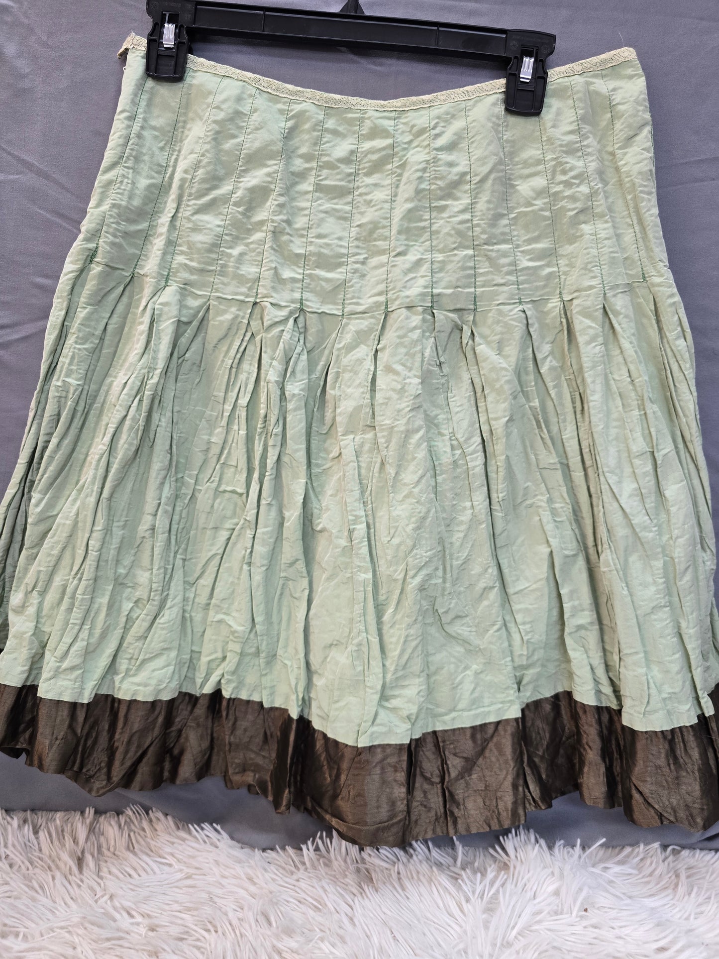 Green and brown above knee skirt size 10 image 2