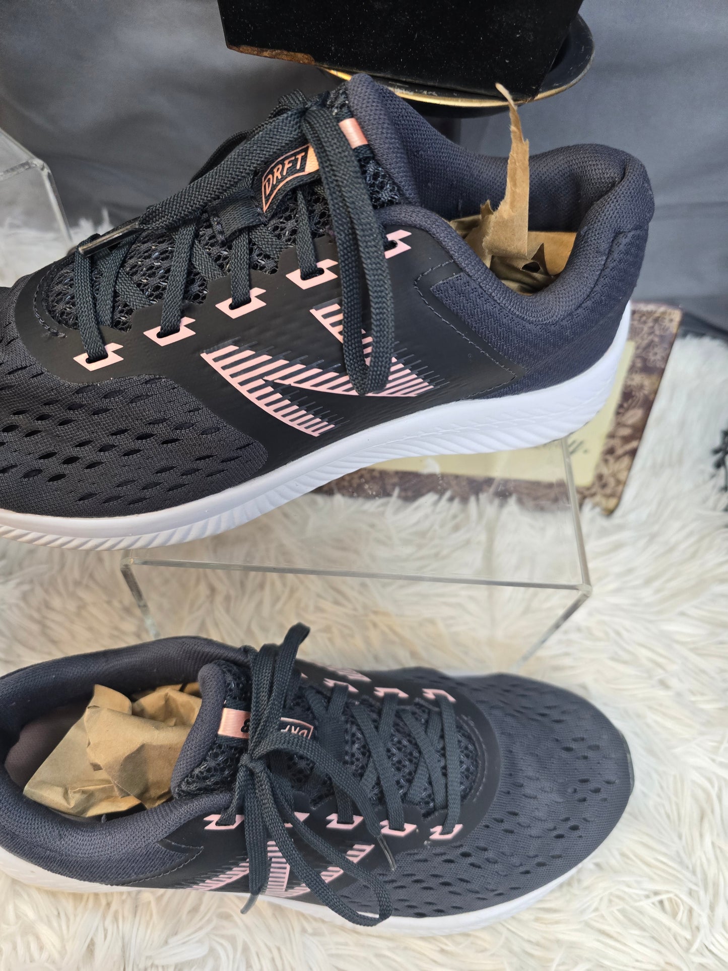 New Balance Women's Drft V1 Running Shoe
8.5 image 6
