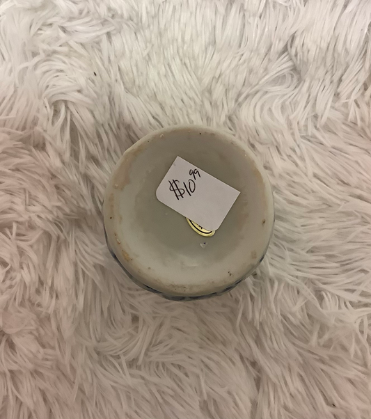 Porcelain vase blue and white image 1