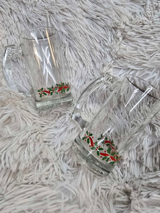 Set of 2 Vintage Holly Berry Mistletoe Christmas Beer Mugs w/ Gold Rim image 1
