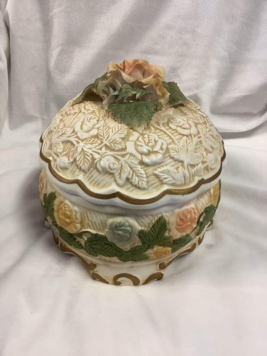 Vintage Two piece ceramic cover dish/powder dish/jewelry holder image 1