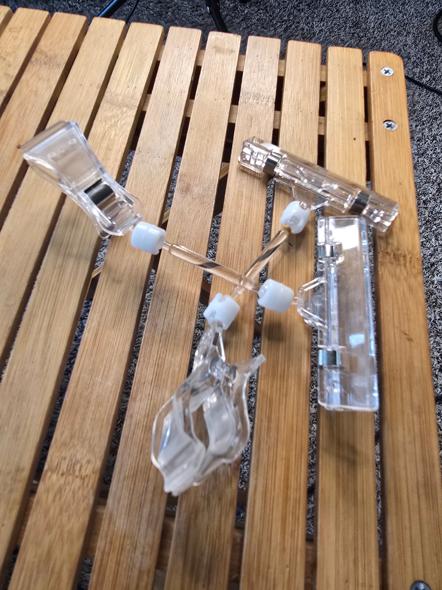 Set of 4 Clear Plastic Adjustable Retail Display Sign/Price Tag Clips