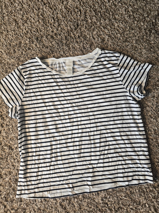H&M Women's Black & White Striped Short Sleeve T-Shirt – Size Medium