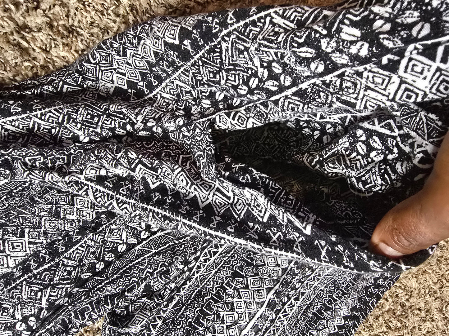Kim Rogers Women's Pull-On Wide Leg Pants – Size Large – Black & White Geometric Print