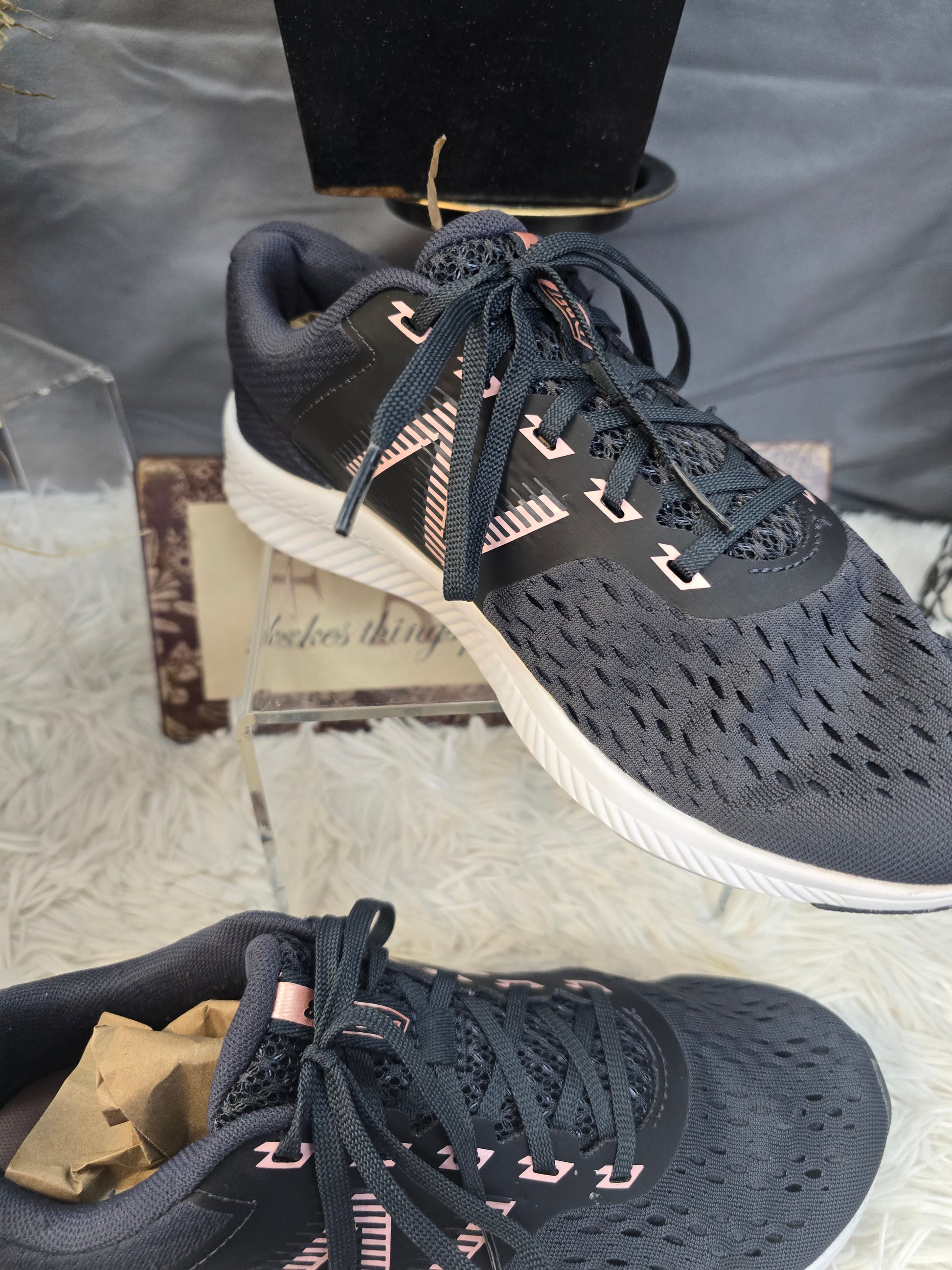New Balance Women's Drft V1 Running Shoe
 8.5 image 4