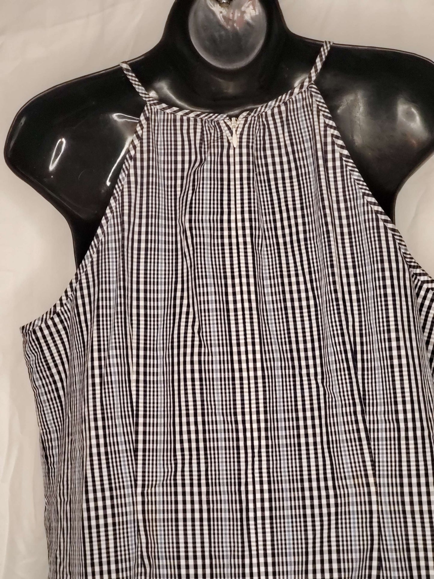 J Crew black and white v cut above knee dress size 8 image 2