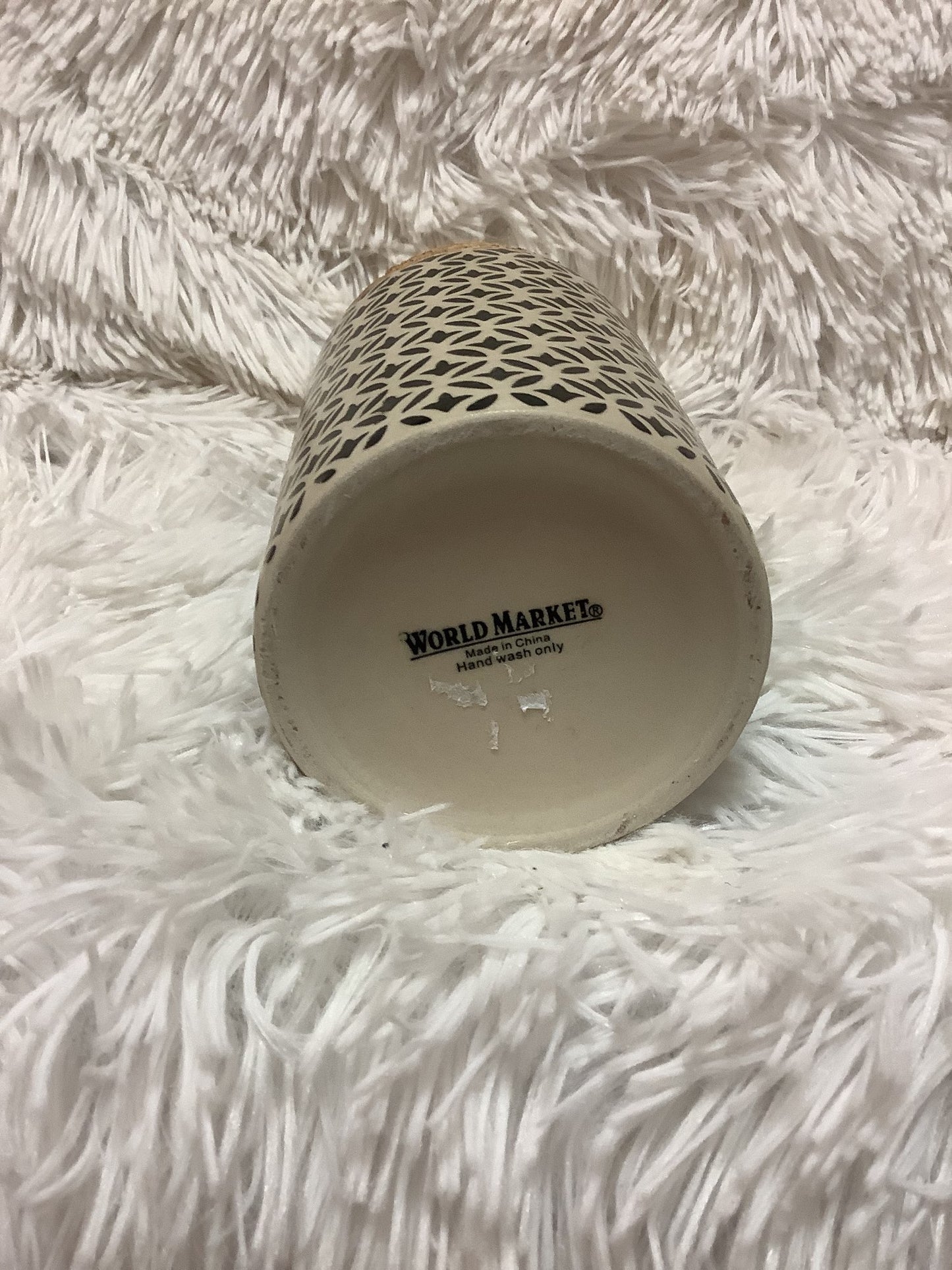 World market container with lid image 2