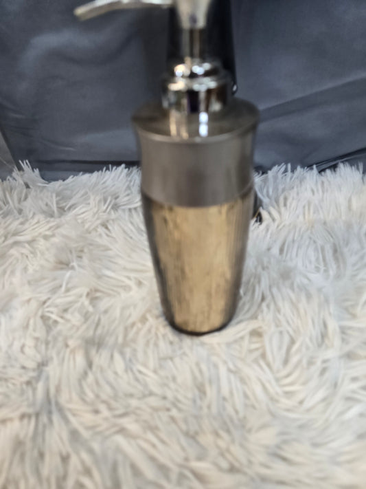 Soap dispenser  image 1