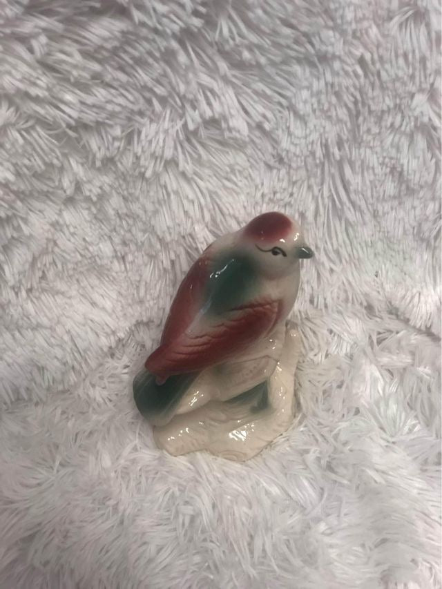 vintage chalkware bird on a branch Statue image 6