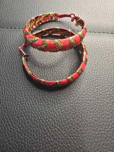 Earring image 1