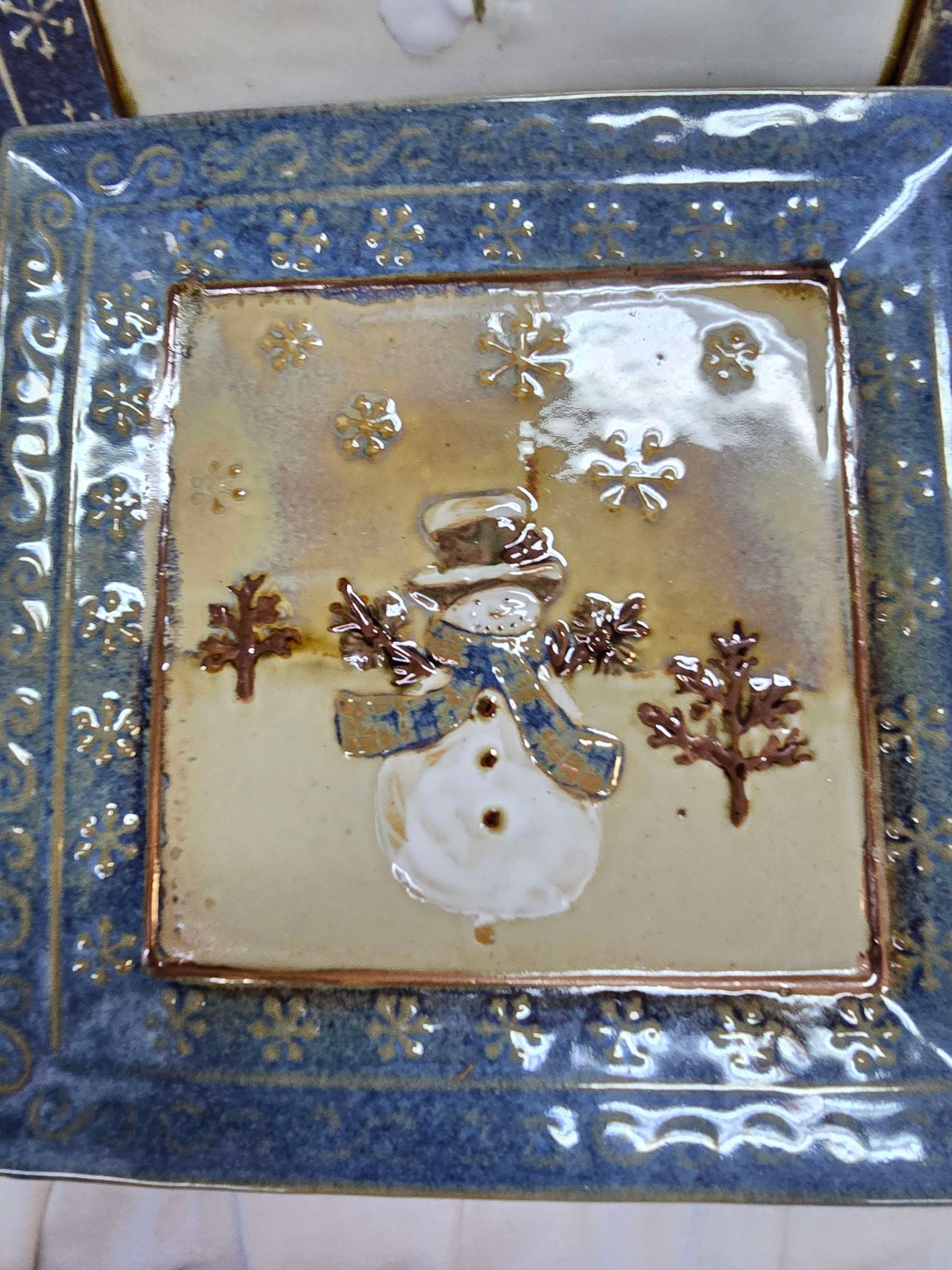 2 piece Christmas decorative platters image 1