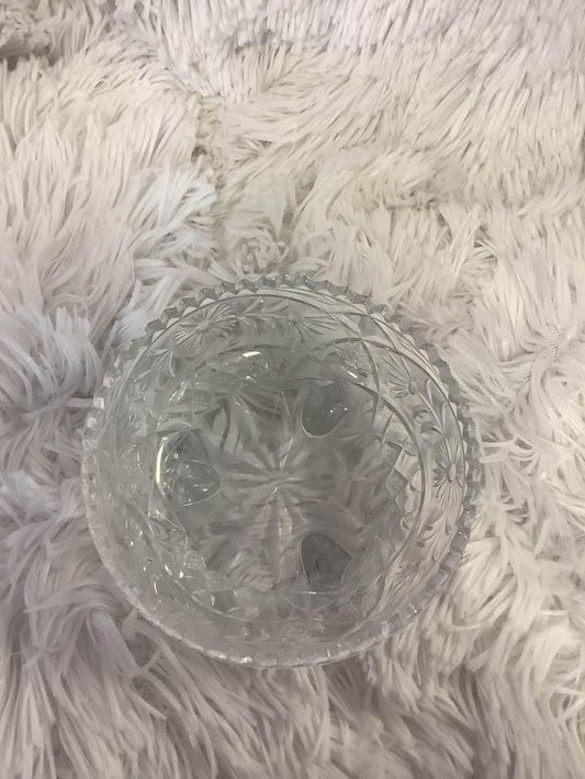 Three legged glass bowl image 1