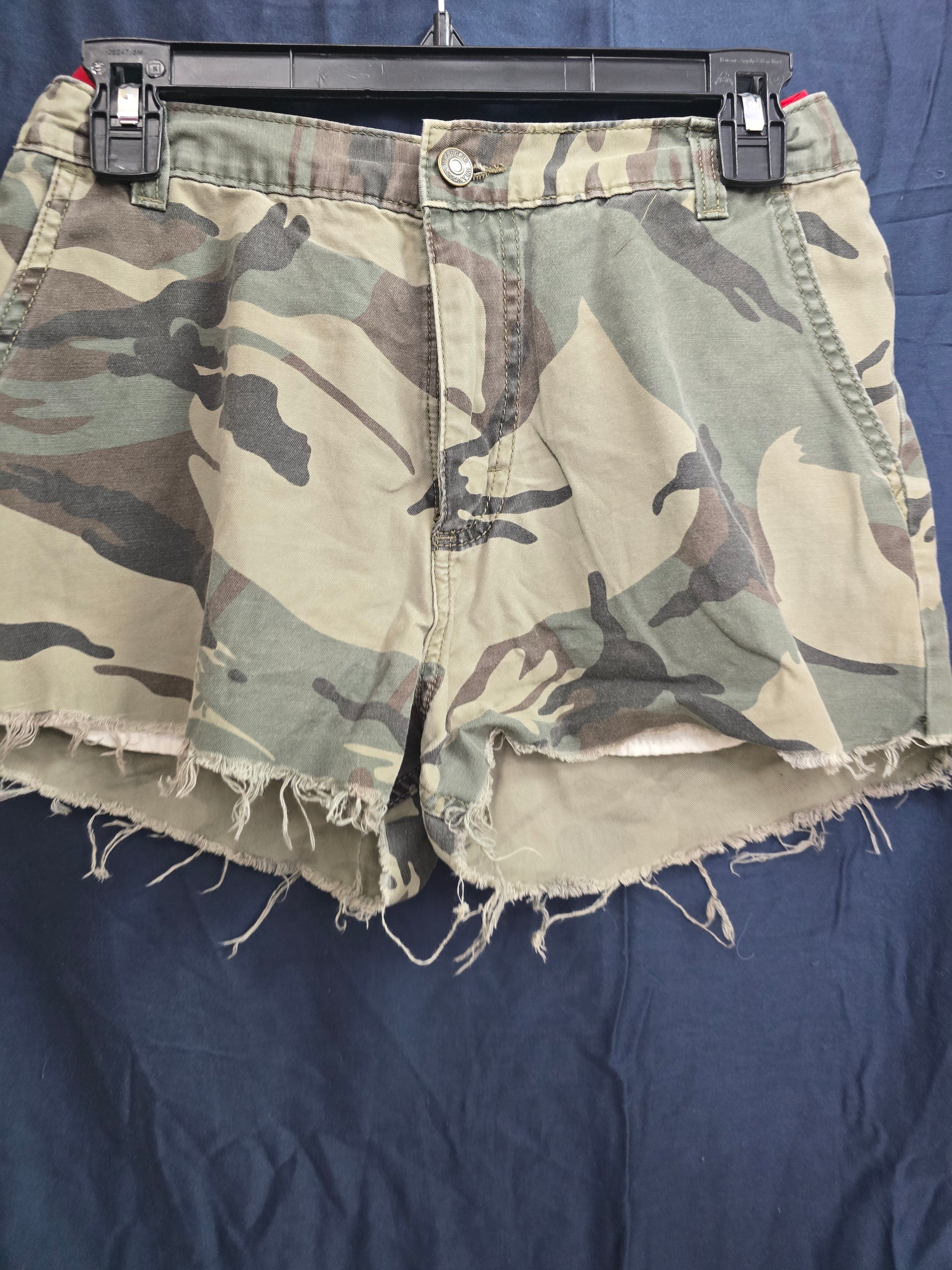 Camouflage girl shorts size 10 image 0