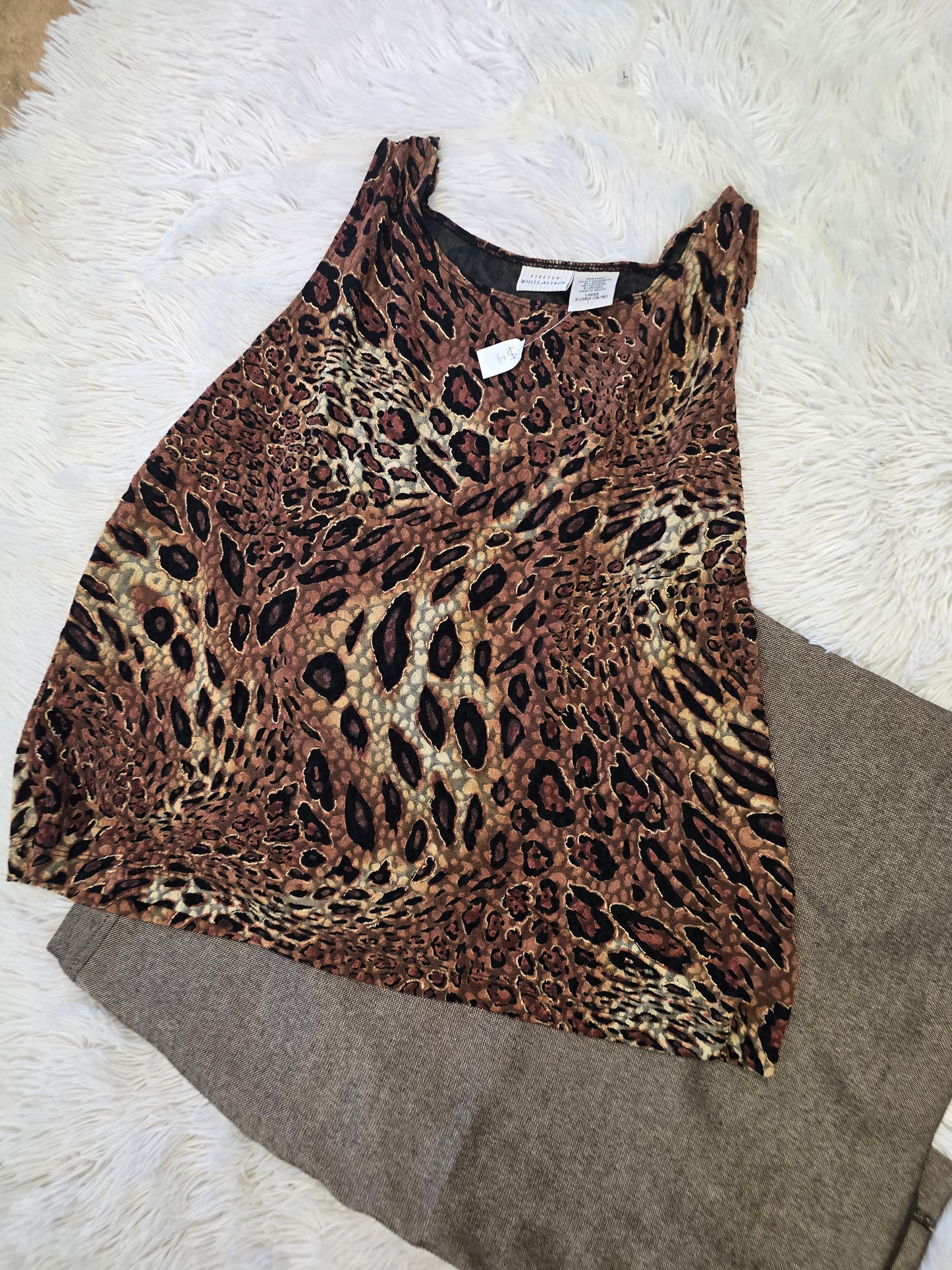 Leopard print blouse XL image 1