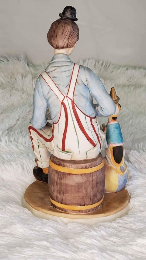 Capodimonte Italian Porcelain Clown and Circus Dog 10" image 4