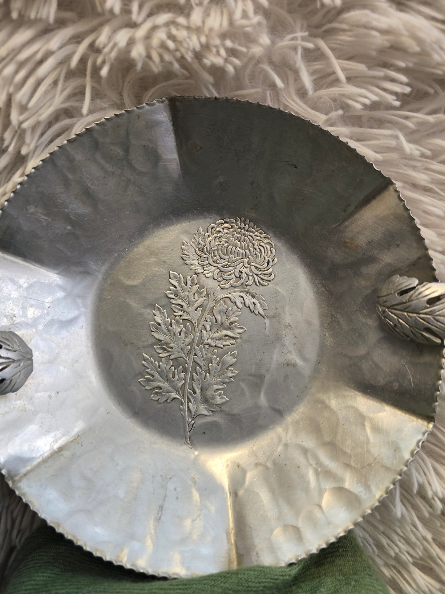 Trade Continental Silverlook Hand Wrought 566 Mum Oval Bread Tray Hammered image 3