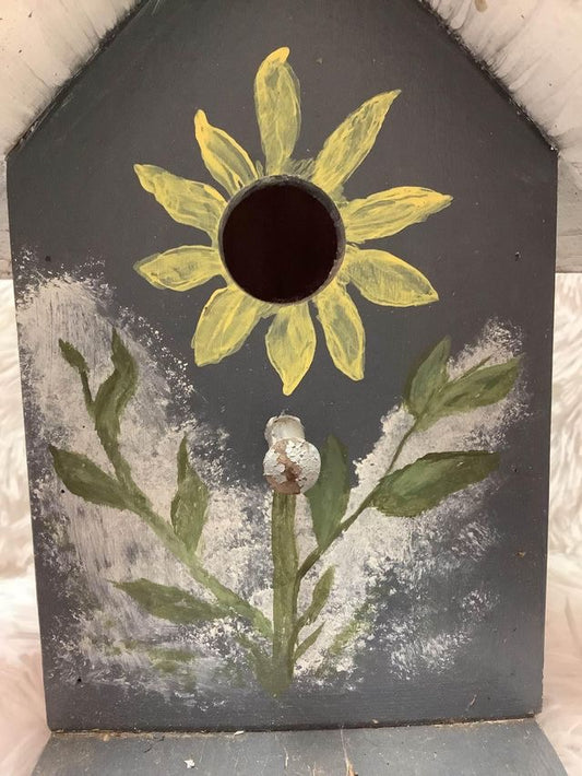Sunflower Bird House image 1