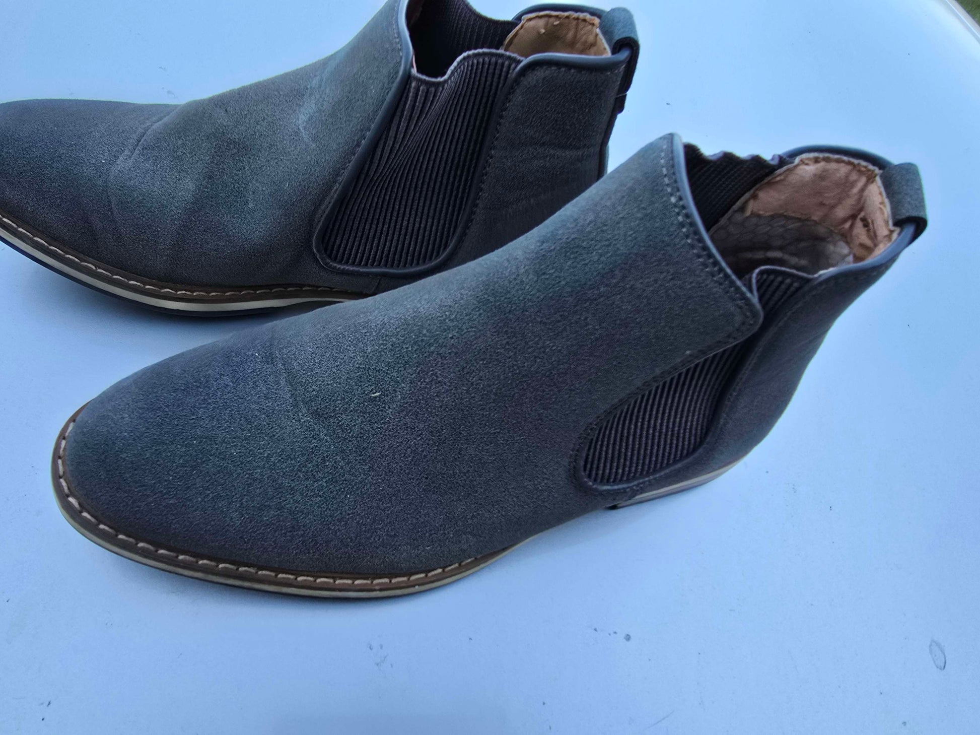 Men shoe size 7 image 0