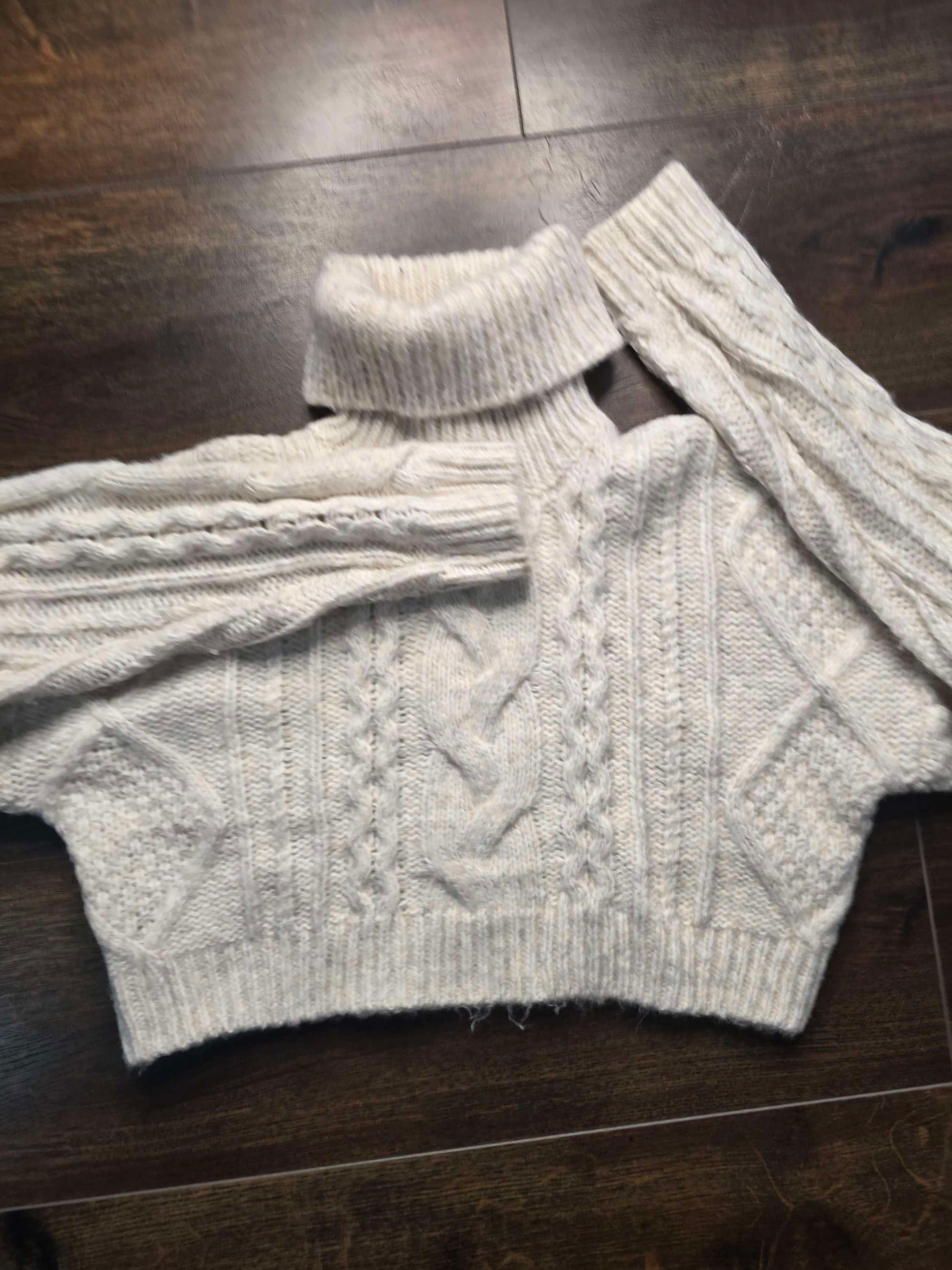 Sincerely Jules crop top sweater blouse size S image 1