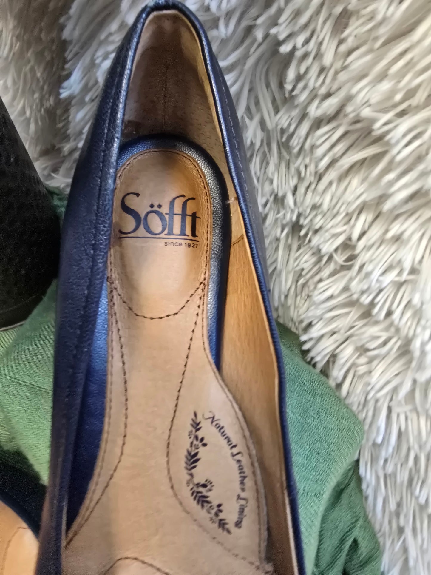 Sofft Blue small heels shoe size 8M image 5