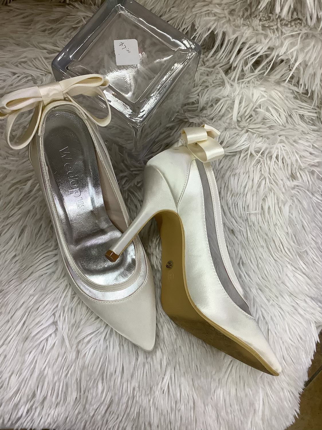 Wedopus women shoe size 5.5 image 5