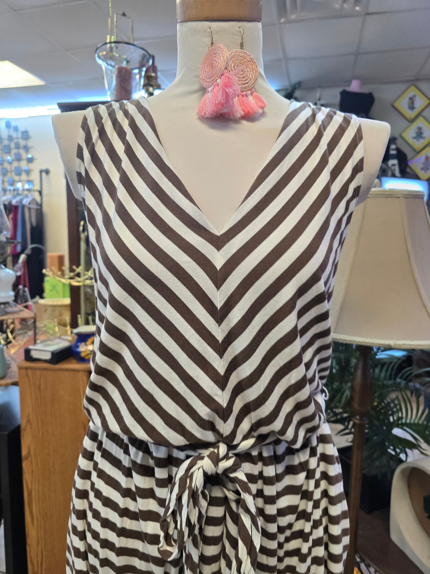 Talbot knee length 2 pocket dress image 2