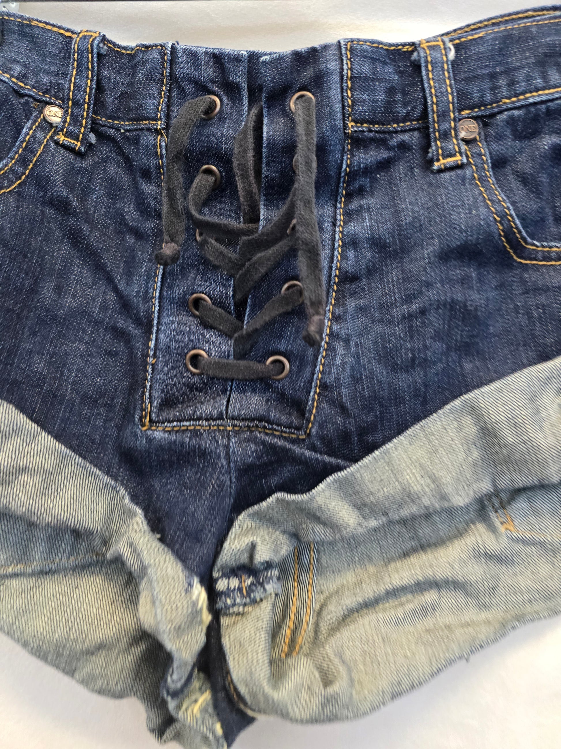 One x one teaspoon shorts size 25 image 4