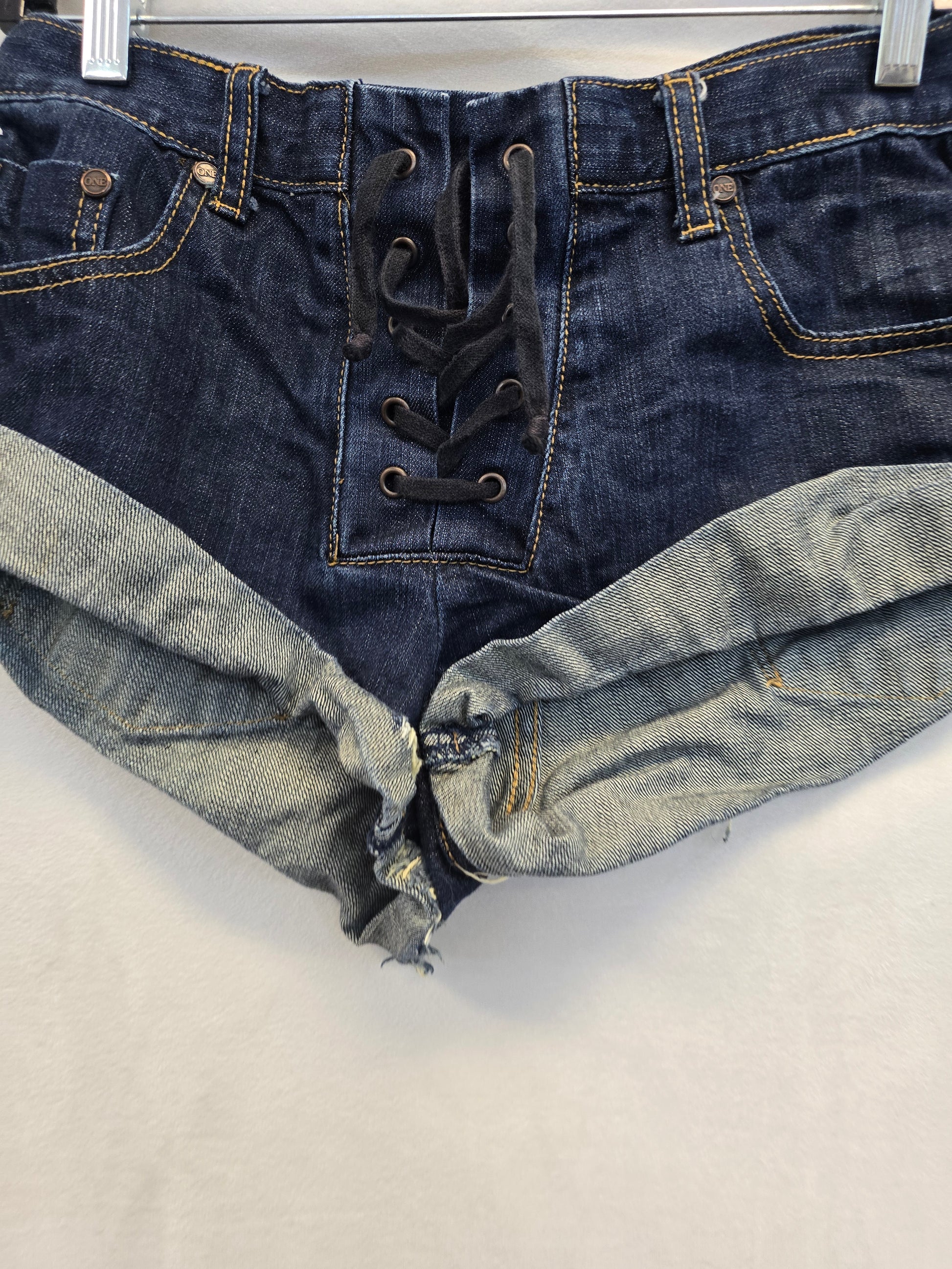 One x one teaspoon shorts size 25 image 5