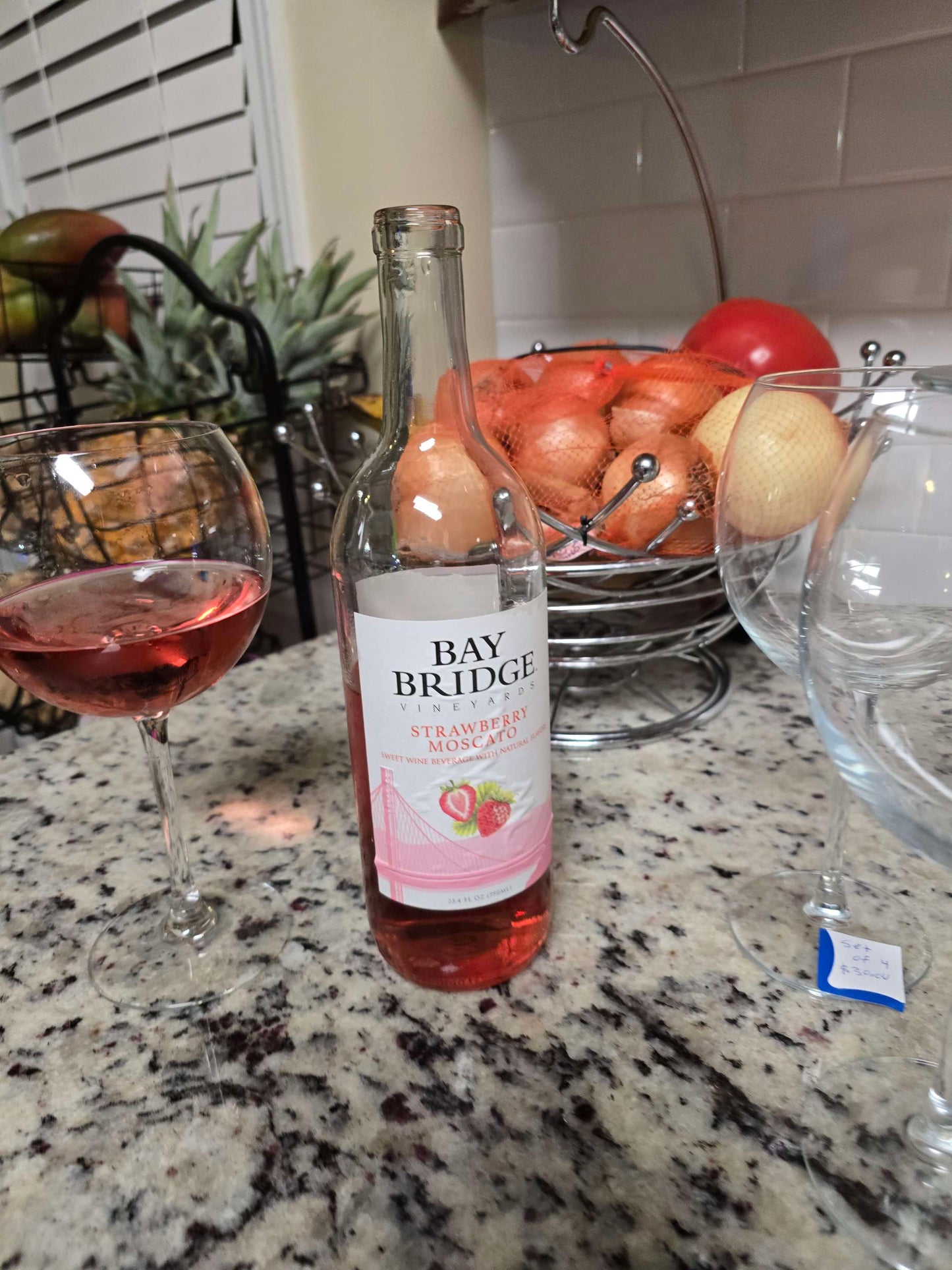 Set of 4 wine glass image 6