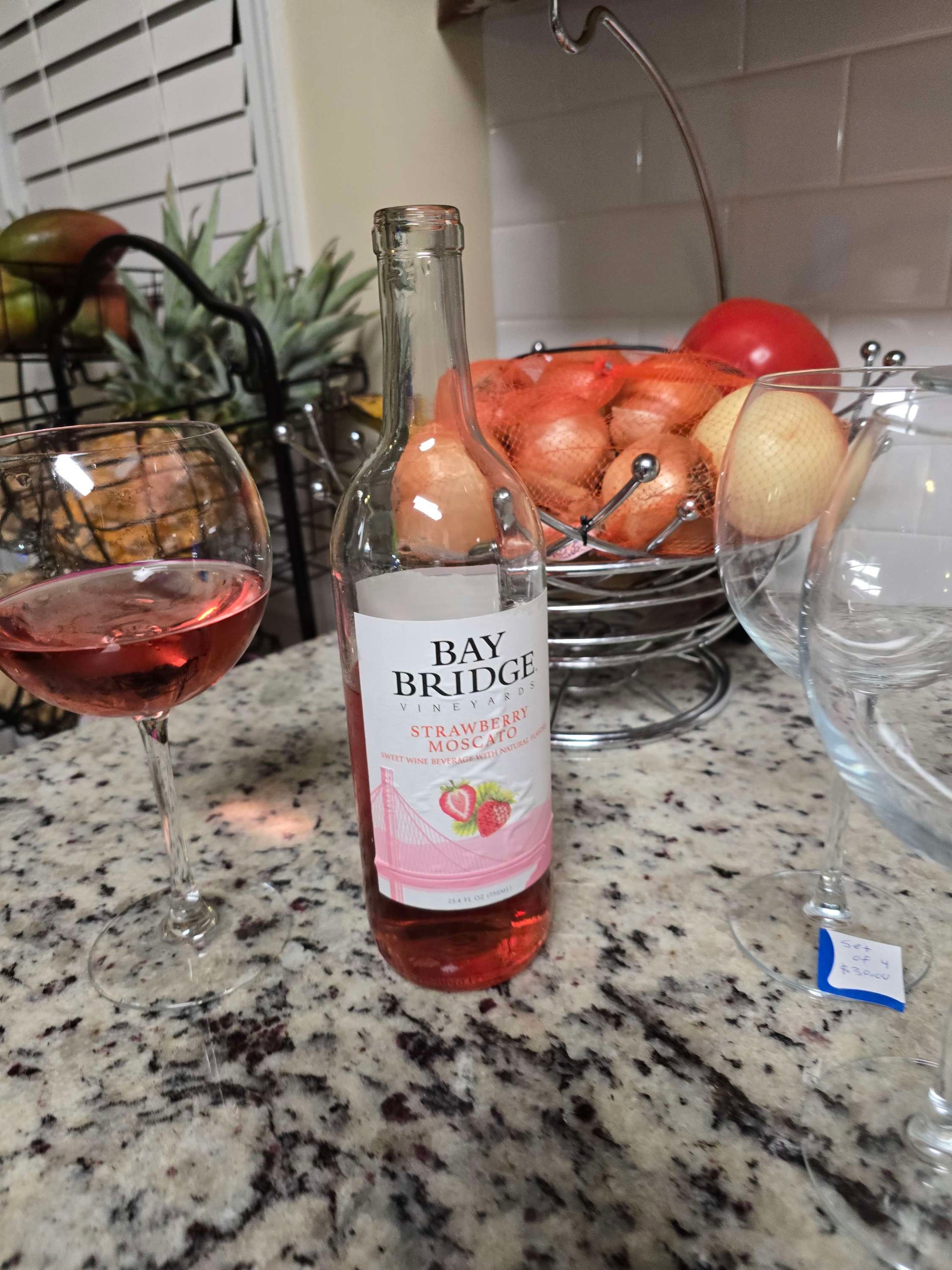 Set of 4 wine glass image 6