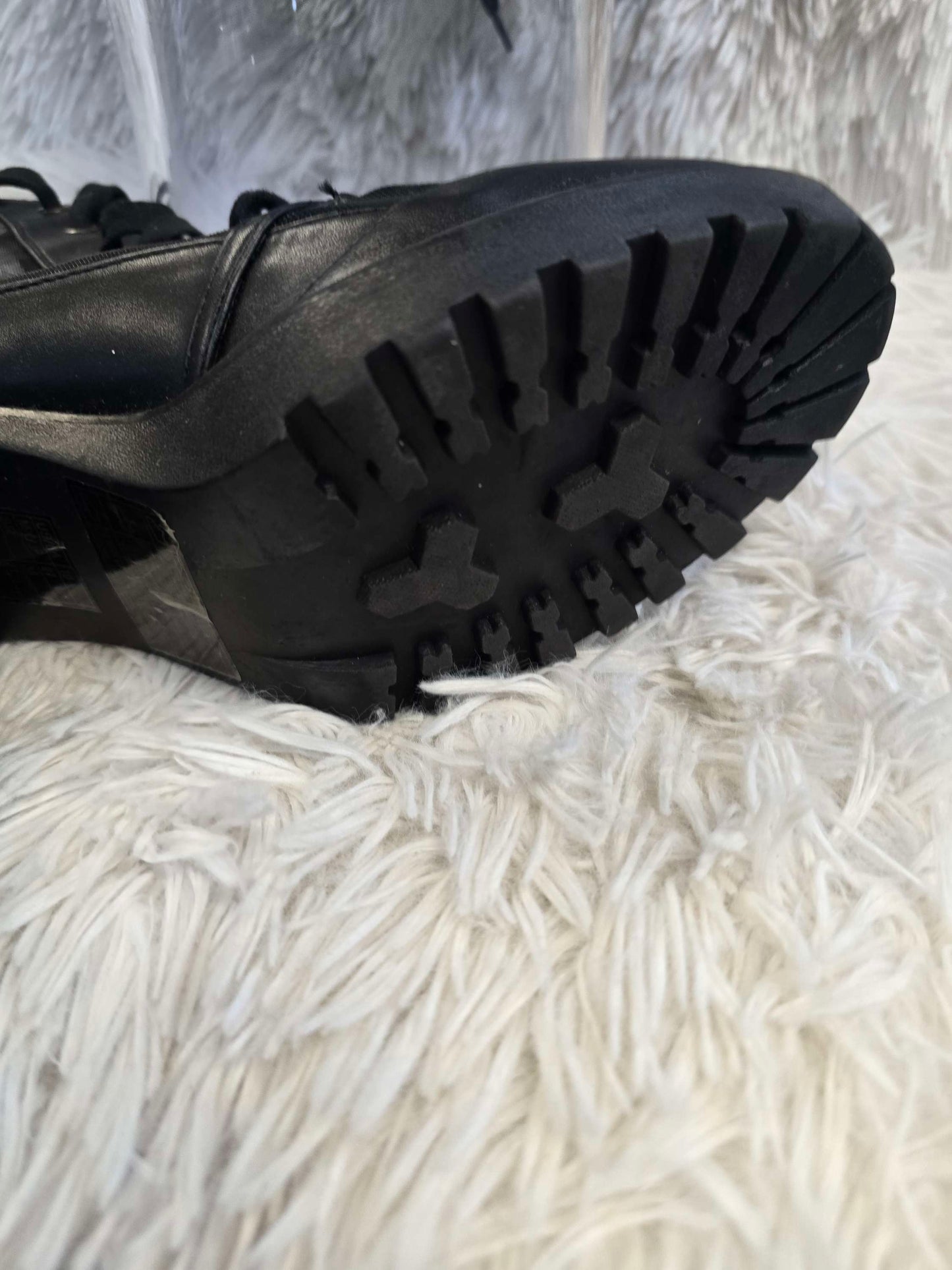 women Combat boots size 10 image 2