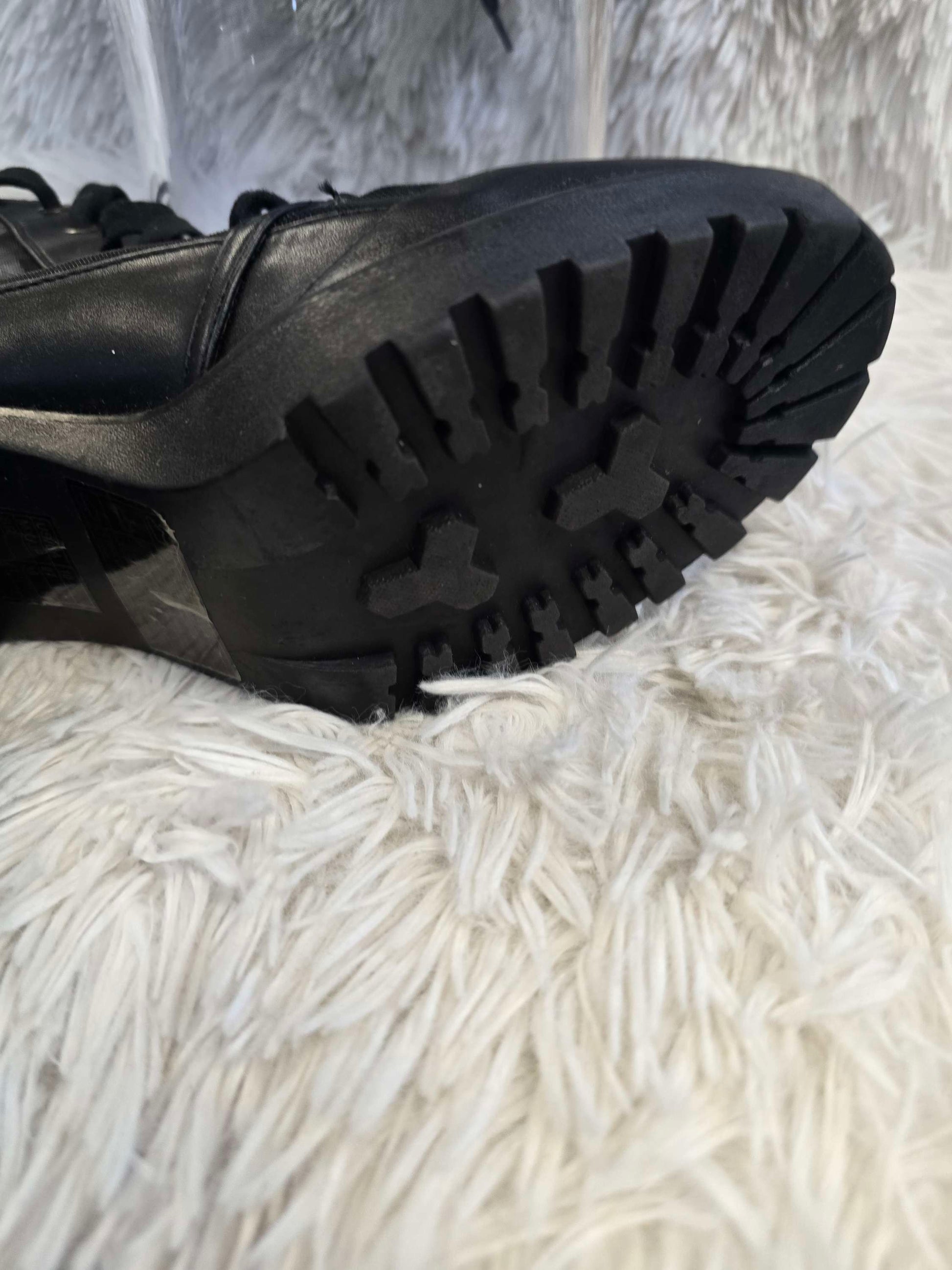 women Combat boots size 10 image 2