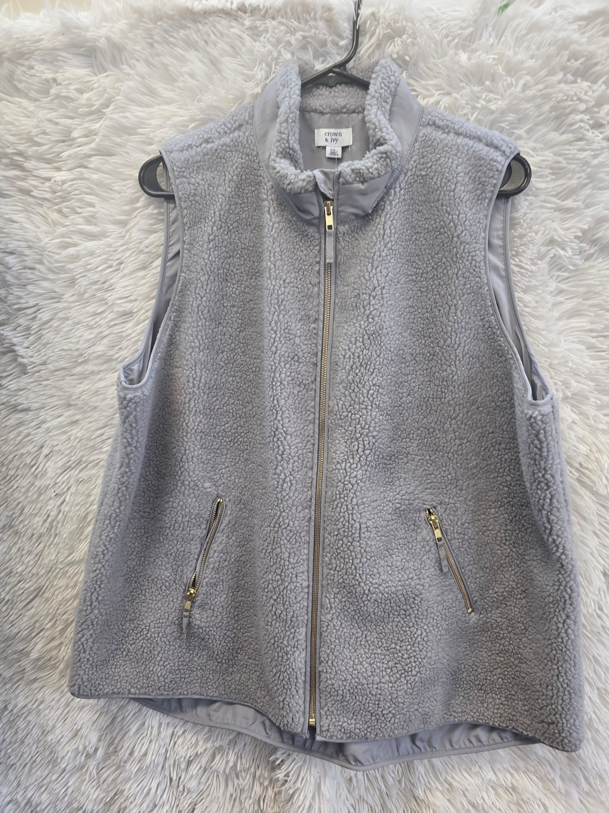 crown and Ivey Gray vest XXL image 0