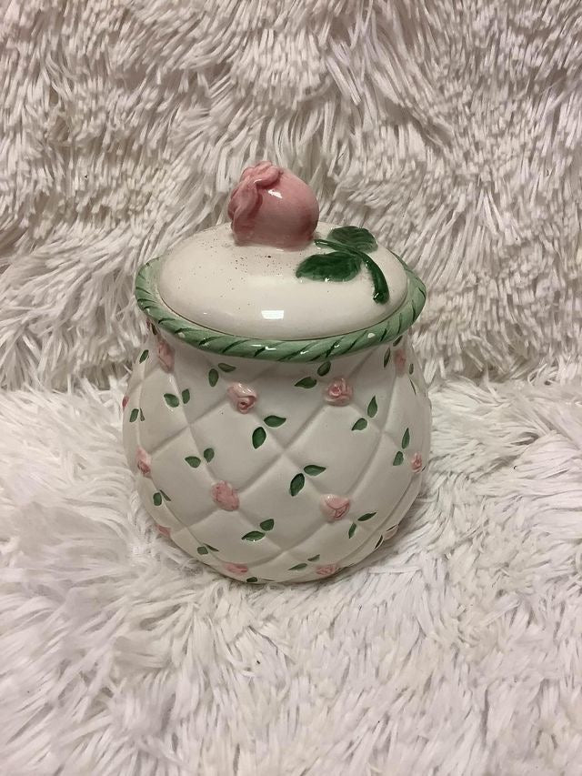 Rose Decorated Jar image 0