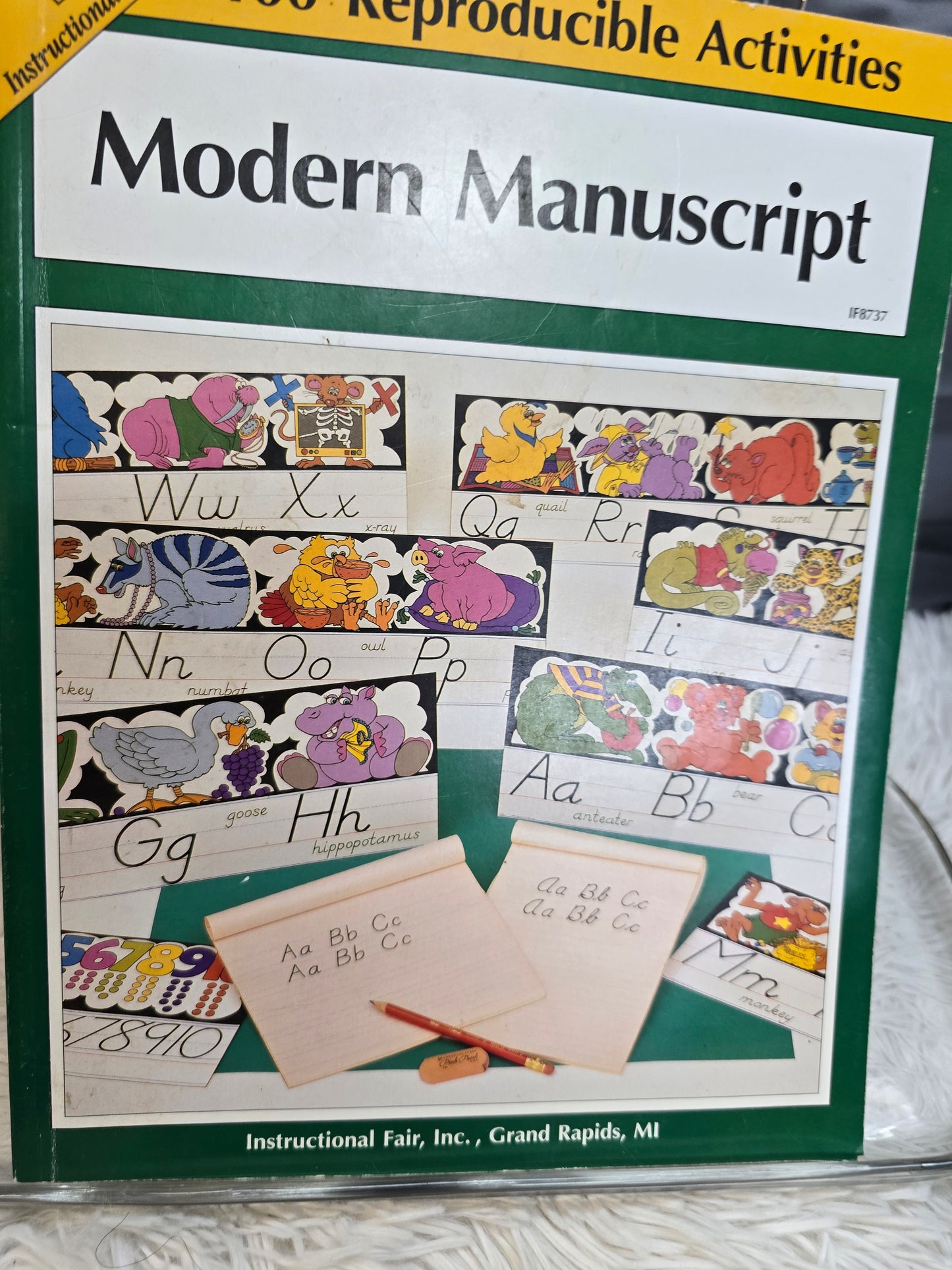 Kids manuscript and puzzle books  image 0