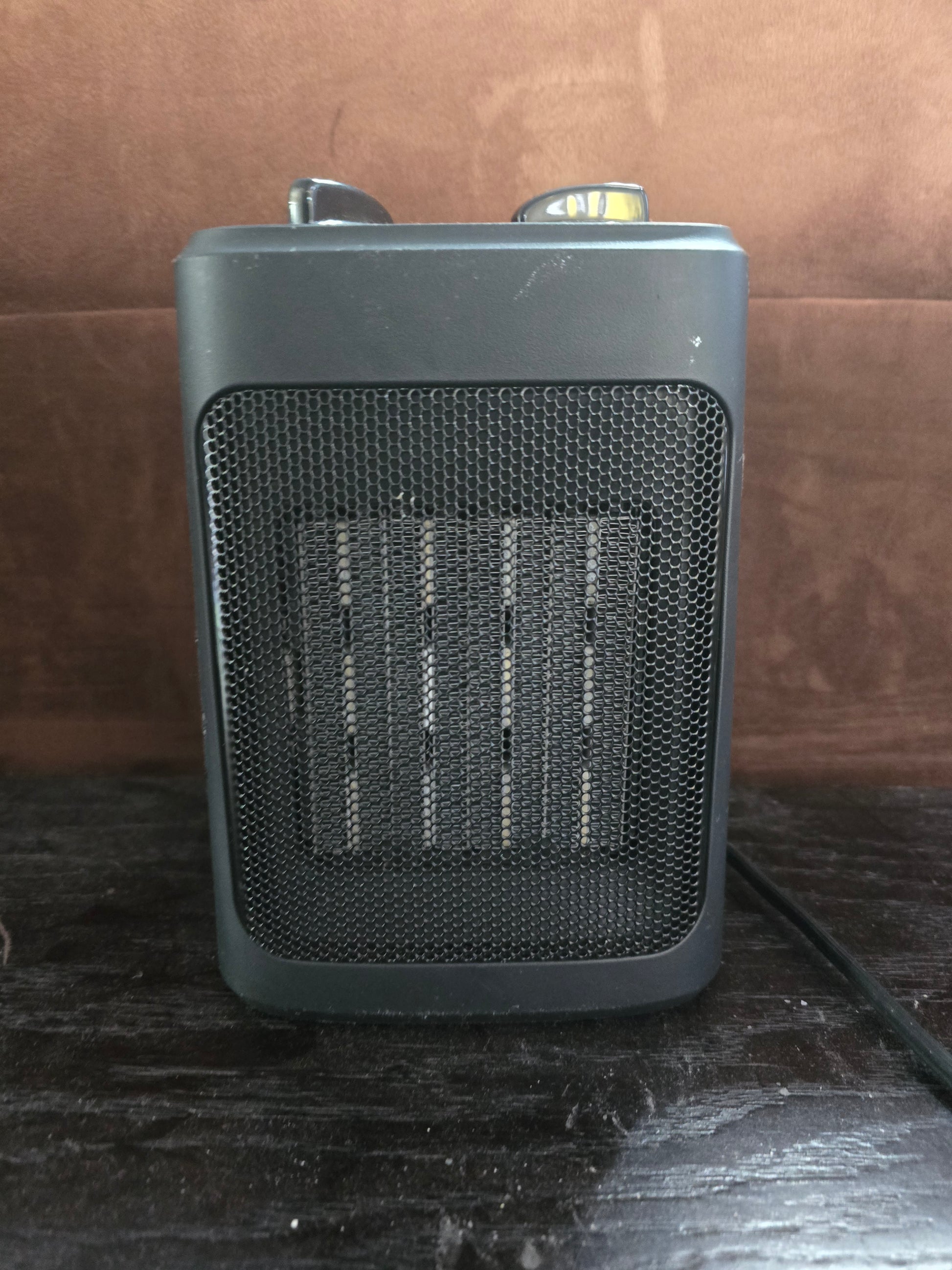 Small space heater image 5
