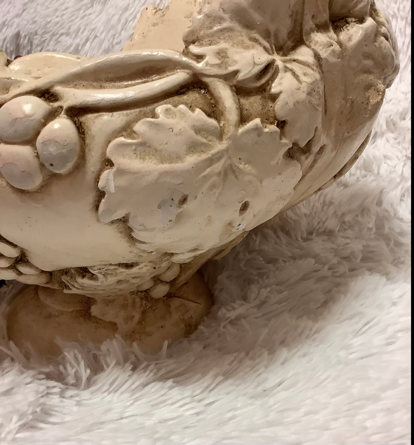 Handmade grape themed basin image 4